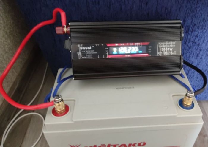 Інвертор 12V-220V FOVAL 3000W (перетворювач напруги FOVAL 3000 Вт)