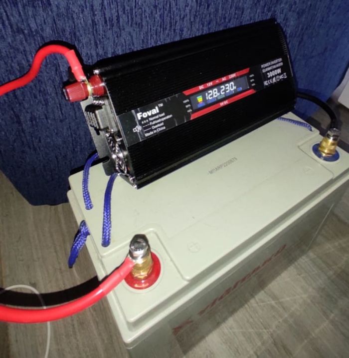 Інвертор 12V-220V FOVAL 3000W (перетворювач напруги FOVAL 3000 Вт)
