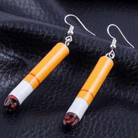 Сережки недопалки цигарок